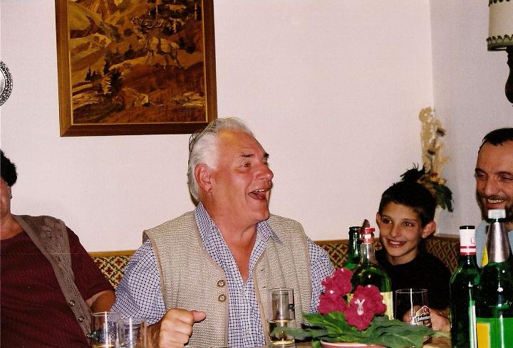 br00_oberoest_3.jpg - Gusti, is a barrel of laughs. Manfred and Günther on the right.