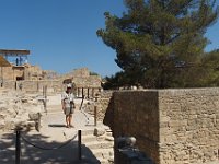 American tourist in Knossos  gr16 091711161 s
