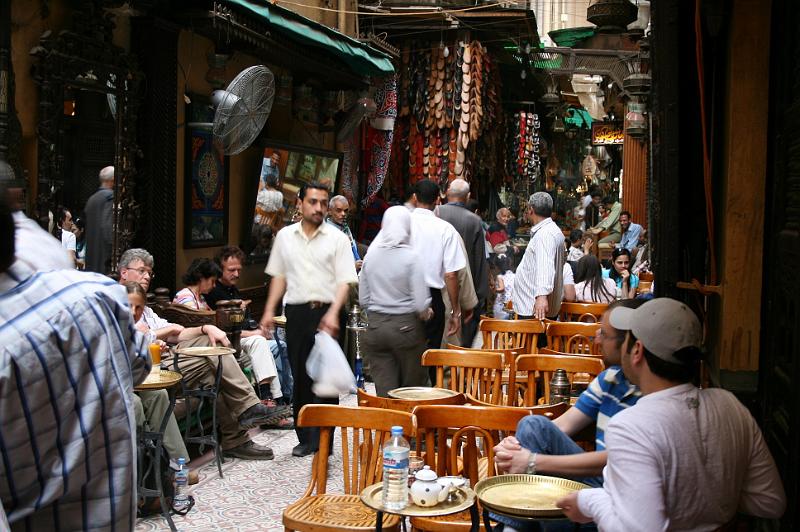eg07_042616390_j_a.jpg - A café in Khan al-Khalili (the"Khan"), the principal souk of Cairo