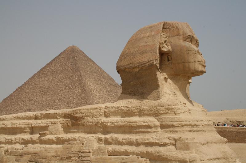 eg07_042711000_j.jpg - The Sphinx and the Great Pyramid of Cheops