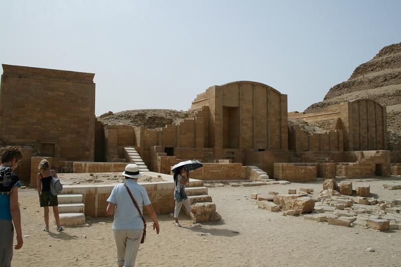 eg07_042715232_j.jpg - Approach to Djoser's pyramid