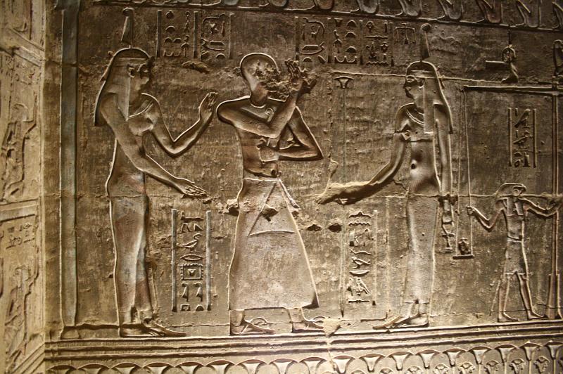eg07_050406564_j.jpg - Bas-reliefs in the temple of Hathor