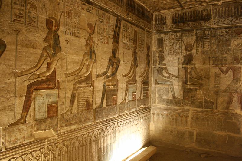 eg07_050407022_j.jpg - Bas-reliefs in the temple of Hathor