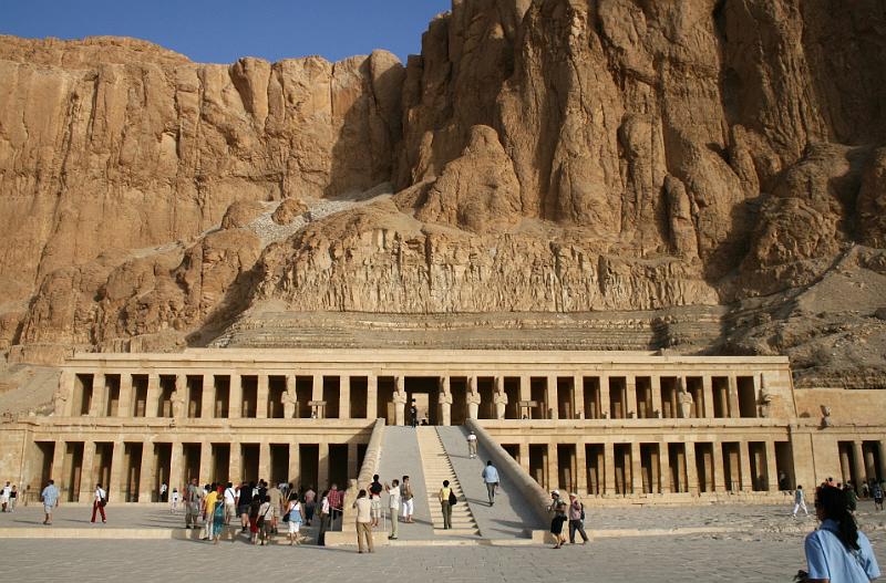 eg07_050407310_j_ra.jpg - The Temple of Hatshepsut