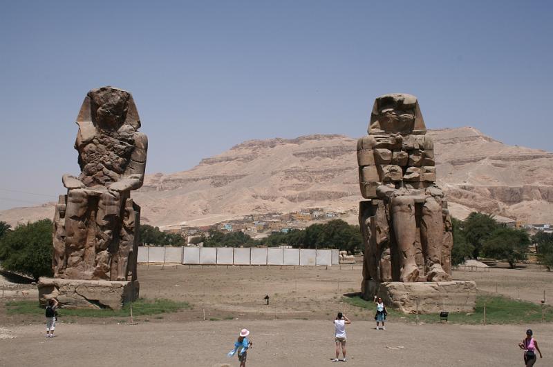 eg07_050411401_j.jpg - The Collosi of Memnon