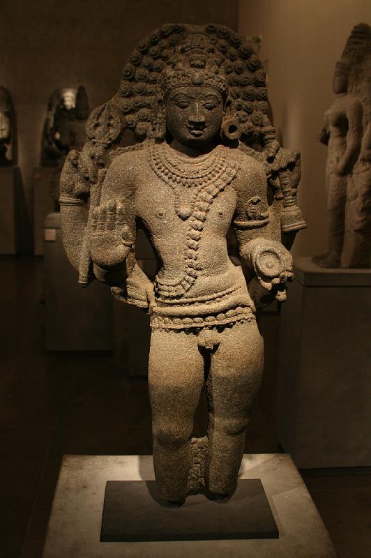 mg07_100112171_j_r.jpg - Bhairava, Shiva's terrible form, Tamil Nadu, Thanjur region, Chola period, 12th century, basalt