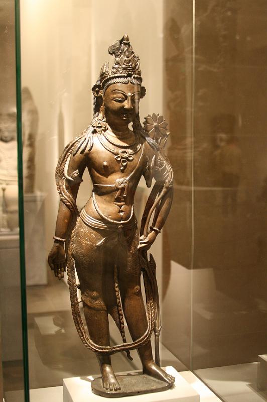 mg07_100112381_j_r.jpg - The boddhisattva Avalokiteshvara, Ladakh?, 10-11th century, silver-incrusted brass with polychromy