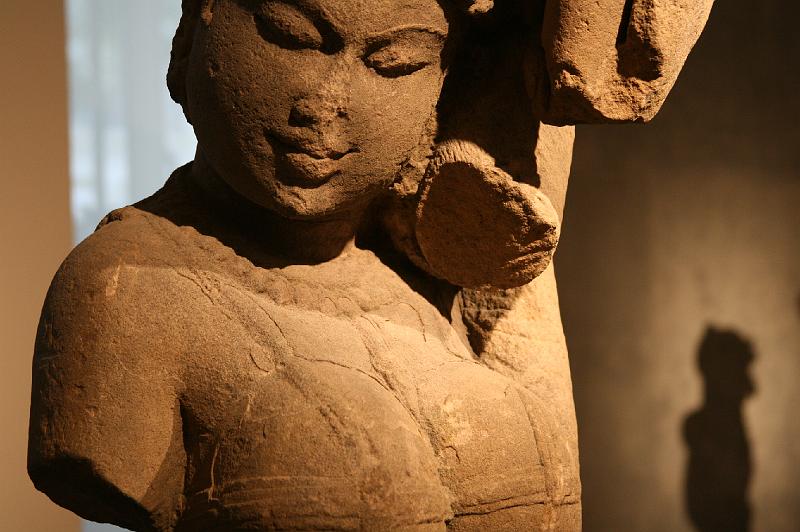 mg07_100112450_j.jpg - Female bust with foliage, Madhya Pradesh or Rajasthan, medieval period, 10th-11th century, sandstone