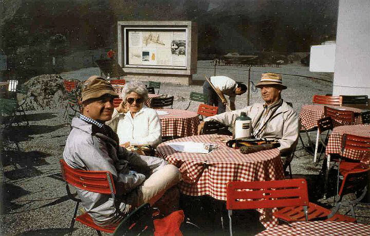br91_folks_douglass_aa.jpg - The O'Neall family at a table outside the Douglashütte at the Lünersee. Bert came with us a piece of the way around the lake. He was 83 - their last trip to Europe.