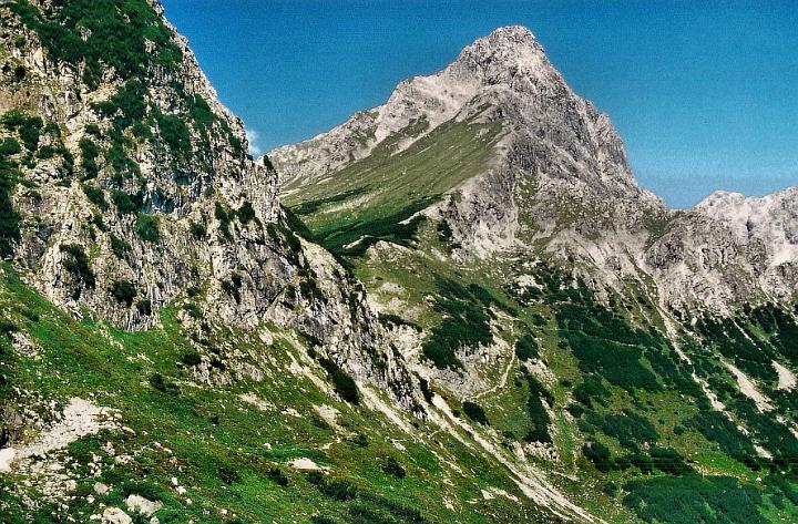 br95_saulajoch_07_aa.jpg - We are on the hairy part of Königersteig here and have a good view of Saulakopf.