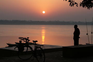 Dawn on Ganga