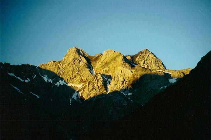 br95_3peaks_2.jpg - From left to right, Zirmenkopf (2806m), Wildberg (2788m), and Scesaplana (2965m),