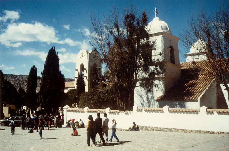 AR90_11_humahuaca_a.jpg - Humahuaca (2939 meters) - church