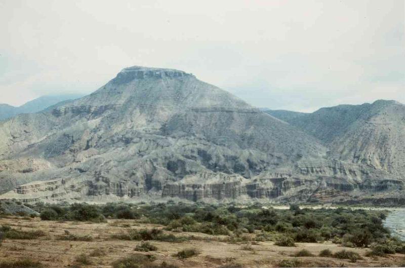 AR90_20_valle2_a.jpg - Landscape, Quebrada del Rio de las Conchas