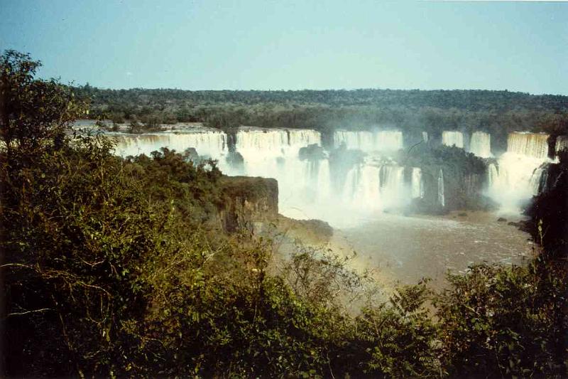 AR90_21_iguazu_a.jpg - Iguazu Falls, Brazil