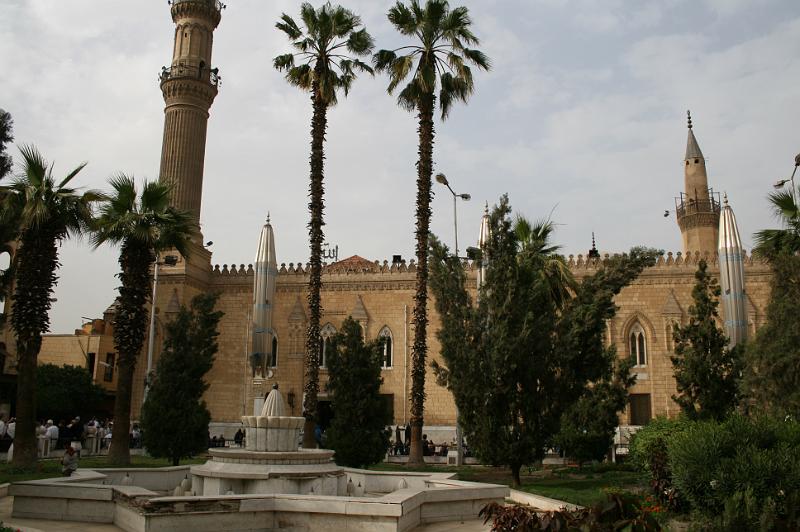 eg07_042616300_j.jpg - Sayyidna el-Hussein Mosque